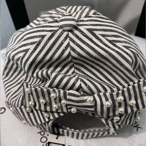 Lele Sadoughi Hats for Women on Sale up to 90% Off: Poshmark display picture 1